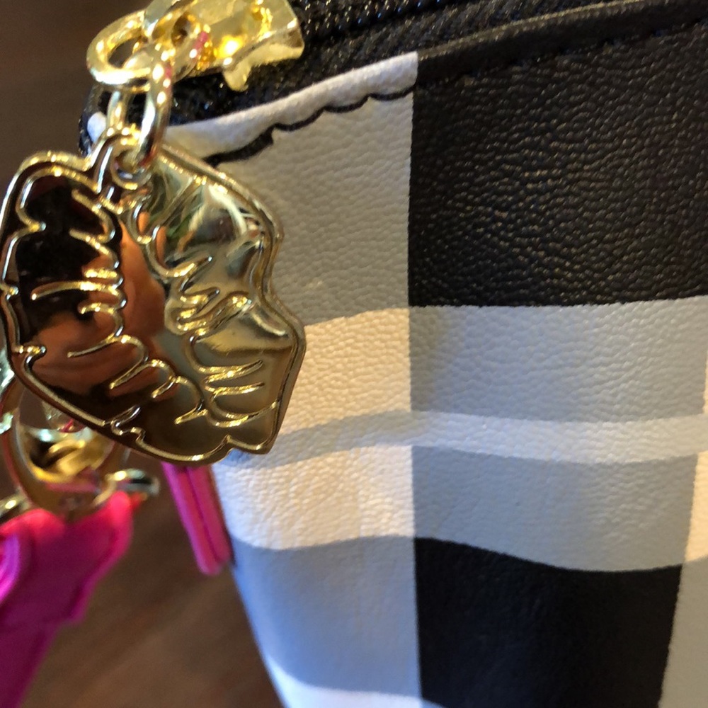 LUV BETSEY by BETSEY JOHNSON Plaid Crossbody purse - Picture 7 of 15